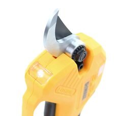 Акумуляторний секатор DeWalt DCMPP560P1 (24V, 5AH, 30мм) з індикатором заряду та різів + підсвічування, в кейсі
