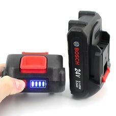 Портативний акумуляторний гілкоріз для роботи з деревиною з 2 АКБ у комплекті Bosch UniversalChain 18 (24V, 5.0 Ah, 15 см шина)