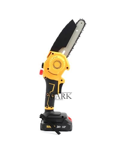 Портативный аккумуляторный веткорез с функцией смазки цепи DeWalt DCM155HN