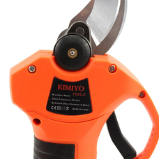 Портативная аккумуляторная мини-пила сучкорез с телескопическим штативом 2.4 м 2 аккумулятора в комплекте KIMIYO CH24-65 3 в 1 21V 7025-C