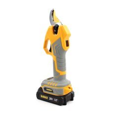 Акумуляторний секатор DeWalt DCMPP560P2 Digital (24V, 5AH) з екраном в кейсі