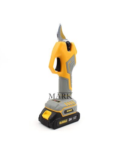 Аккумуляторный секатор DeWalt DCMPP560P2 Digital (24V, 5AH) с экраном в кейсе