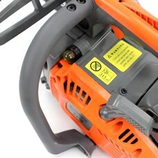 Портативная профессиональная цепная бензиновая пила с чехлом для шины Husqvarna T435 (шина 30 см, 1.5 кВт)