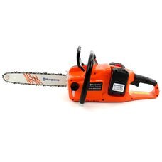 Портативна професійна акумуляторна пила з 2 змінними АКБ Husqvarna 330i ХР (36V, 6Ah. шина 30 см)