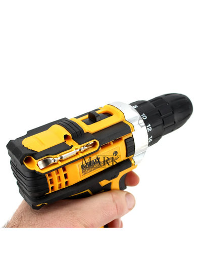 Аккумуляторный беспроводной шуруповерт с кейсом для хранения 2 аккумулятора в комплекте DeWALT DCF680G2F (12V, 2AH)